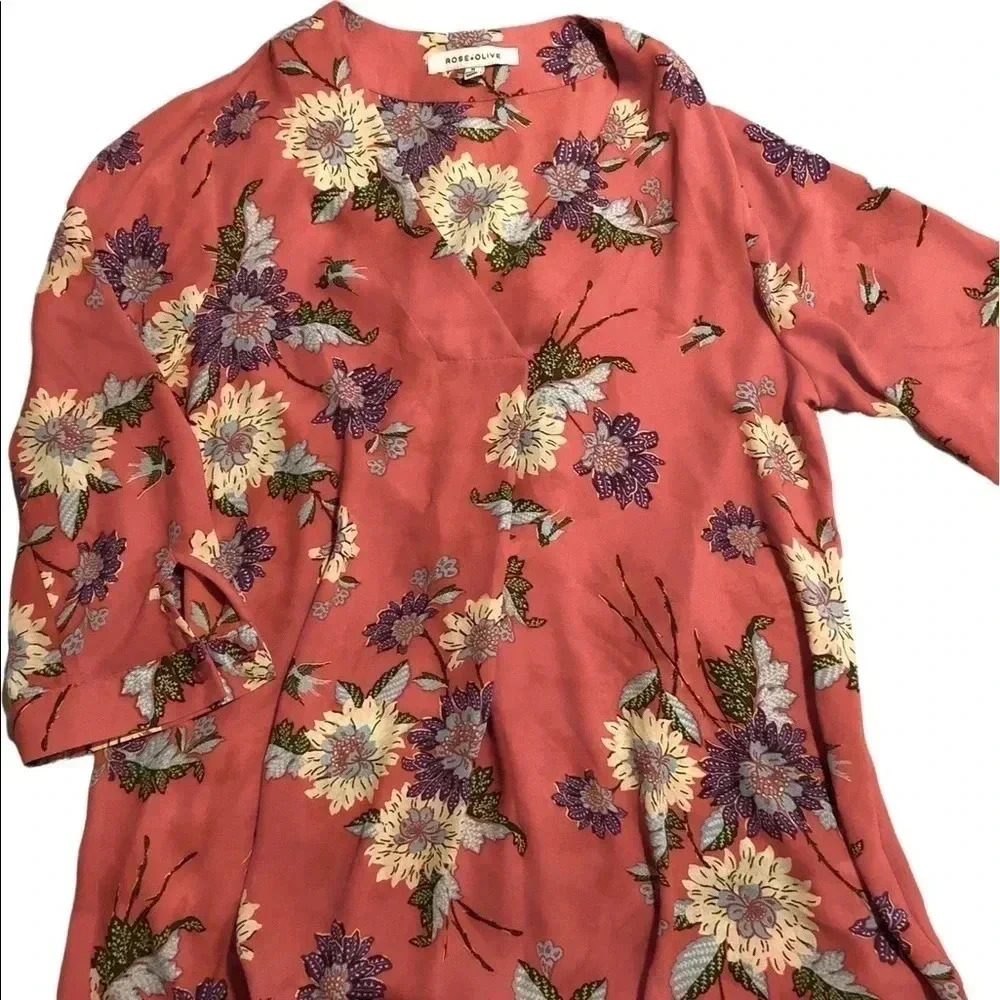 Rose & Olive Mock Wrap Coral Floral ¾ Sleeve Blouse- Sz Medium
